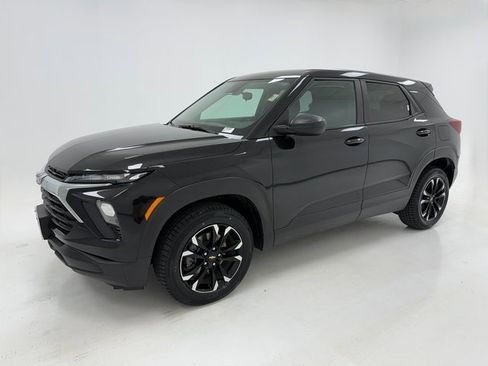 Used 2024 Chevrolet TrailBlazer LS w/ LS Convenience Package image 5