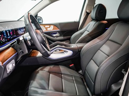 Used 2025 Mercedes-Benz GLE 350 4MATIC image 17