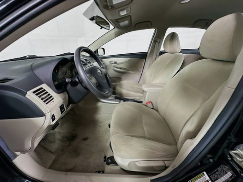 Used 2013 Toyota Corolla LE image 13