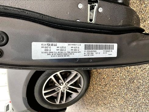 Used 2019 Dodge Charger SXT w/ Cold Weather Package AWD/4WD image 24