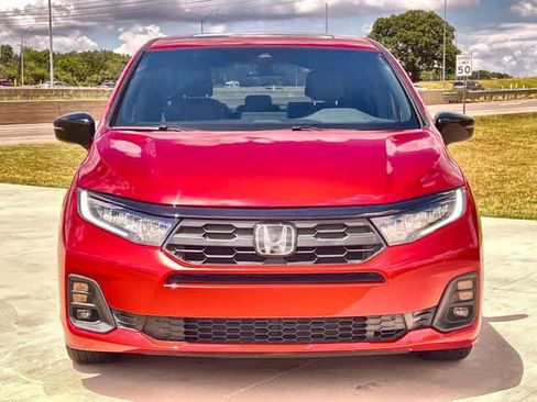 Certified 2025 Honda Odyssey Sport-L image 7