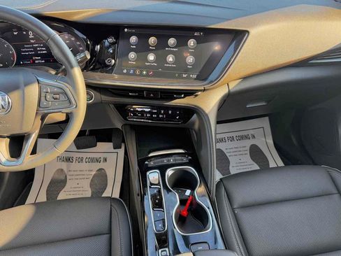 Used 2023 Buick Envision Essence image 25