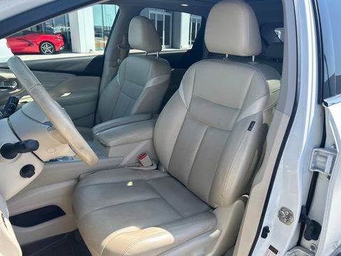 Used 2018 Nissan Murano Platinum FWD image 14