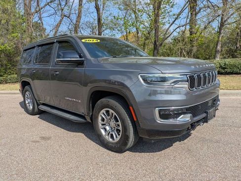 Used 2024 Jeep Wagoneer 4WD w/ Convenience Group I image 8