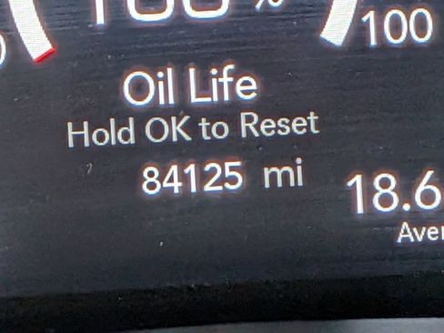 Used 2018 Chrysler Pacifica Touring-L Plus image 24