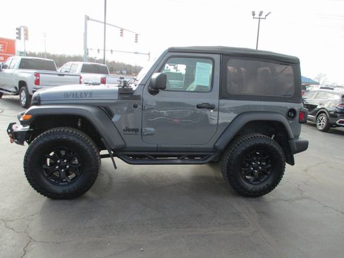 Used 2021 Jeep Wrangler Sport image 8