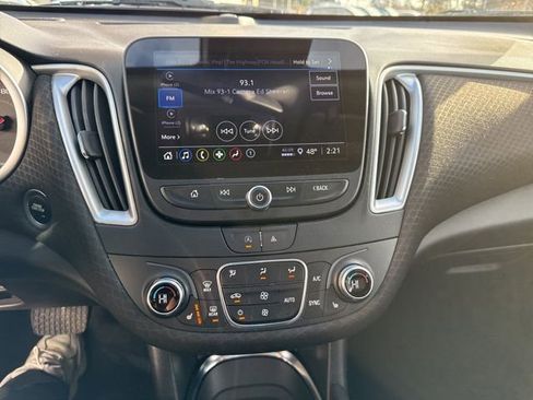 Used 2024 Chevrolet Malibu LT image 15