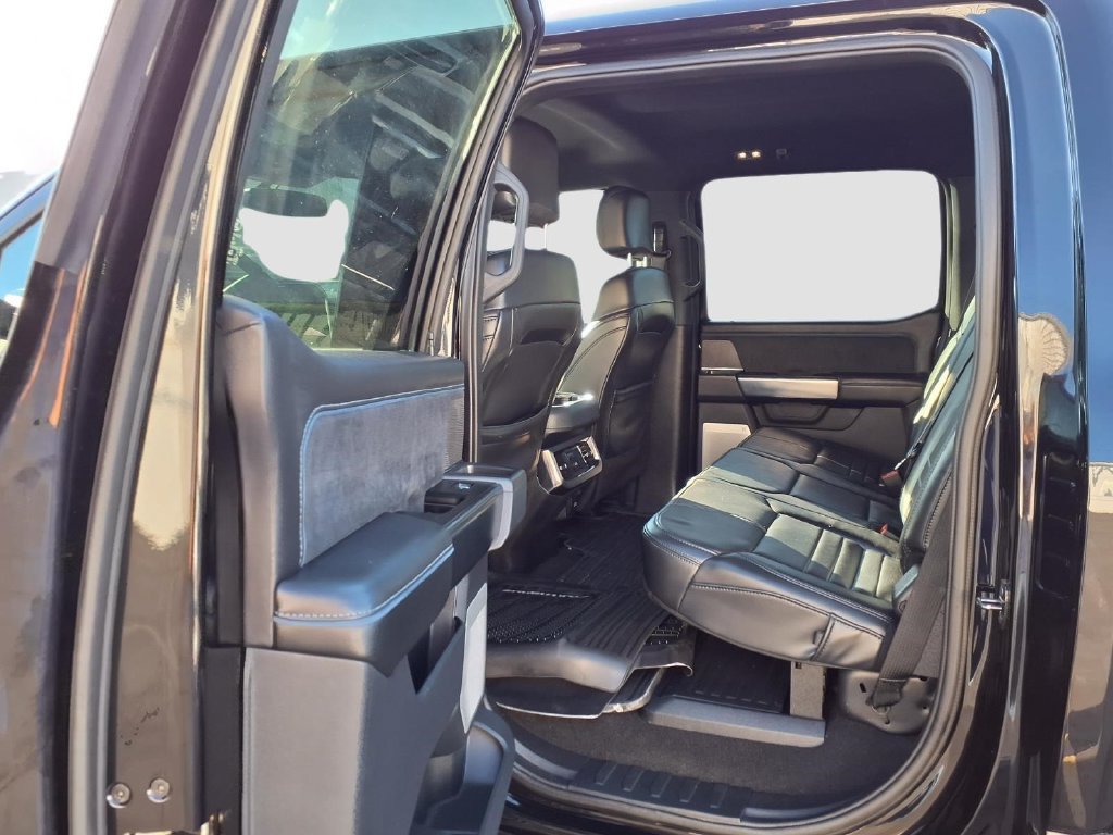 Certified 2025 Ford F350 Platinum AWD/4WD image 29