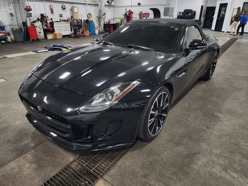 Used 2016 Jaguar F-TYPE Convertible image 9