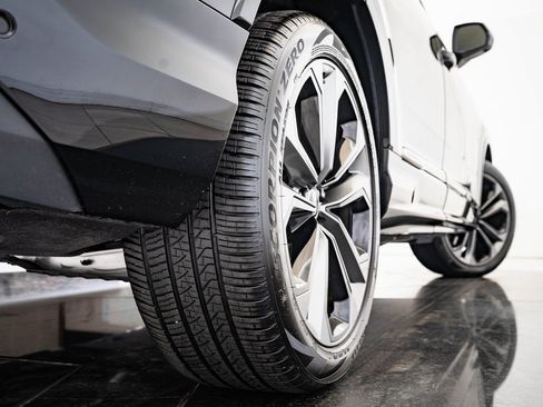 Certified 2025 Audi Q7 3.0T Premium Plus image 37