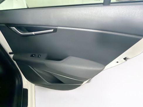 Used 2023 Kia Niro Wind w/ Wind Preserve Package FWD image 30