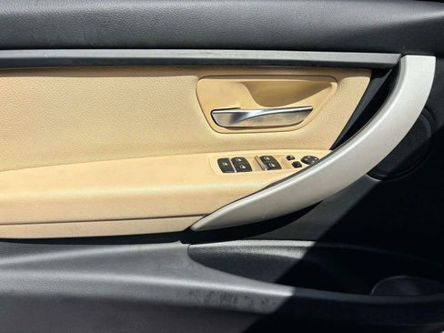 Used 2018 BMW 320i xDrive Sedan w/ Convenience Package image 19