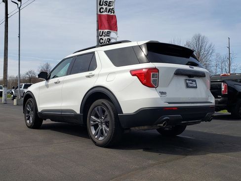 Used 2023 Ford Explorer XLT w/ Equipment Group 202A image 8