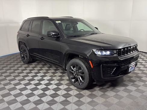 New 2026 Jeep Grand Cherokee Limited AWD/4WD image 2