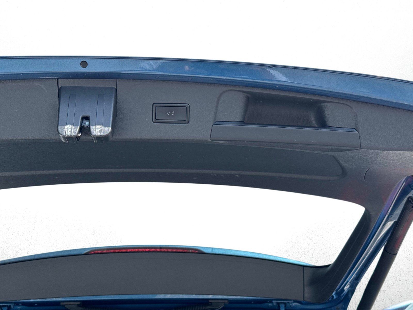 Used 2019 Volkswagen Atlas SEL FWD image 12
