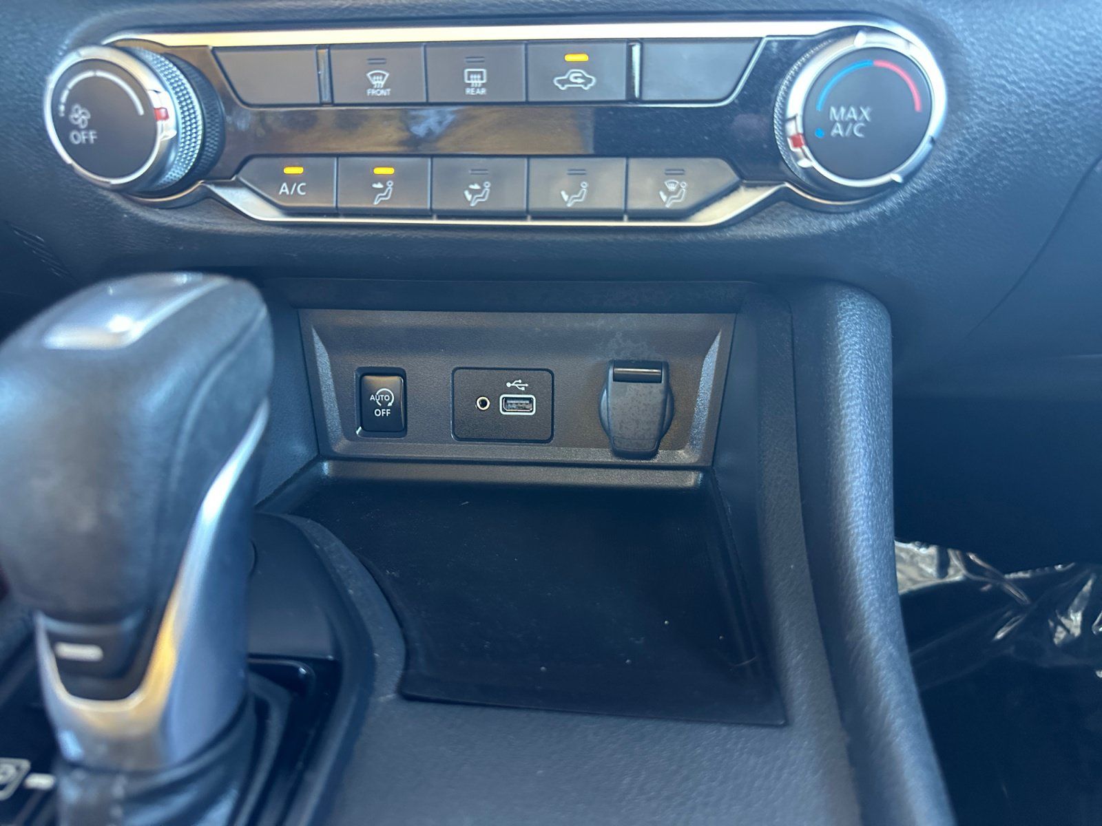 Used 2025 Nissan Sentra S FWD image 30