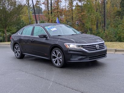 Used 2022 Volkswagen Passat 2.0T SE