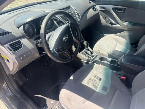 Used 2014 Hyundai Elantra SE w/ Option Group 02 image 6
