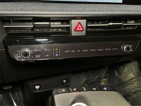 Certified 2024 Kia EV6 Wind w/ Wind Technology Package image 29
