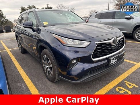 Used 2020 Toyota Highlander XLE image 3