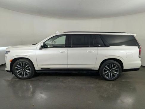 Used 2021 Cadillac Escalade ESV Sport Platinum AWD/4WD image 3