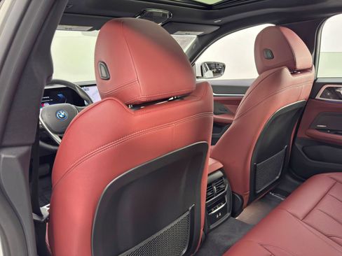 Used 2023 BMW i4 eDrive40 w/ Premium Package image 39