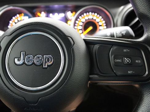 Used 2022 Jeep Wrangler Unlimited Sport AWD/4WD image 24