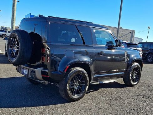 Used 2022 Land Rover Defender 90 X-Dynamic S image 12