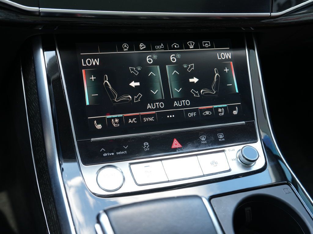 Used 2020 Audi Q7 3.0T Prestige w/ Prestige Package AWD/4WD image 32