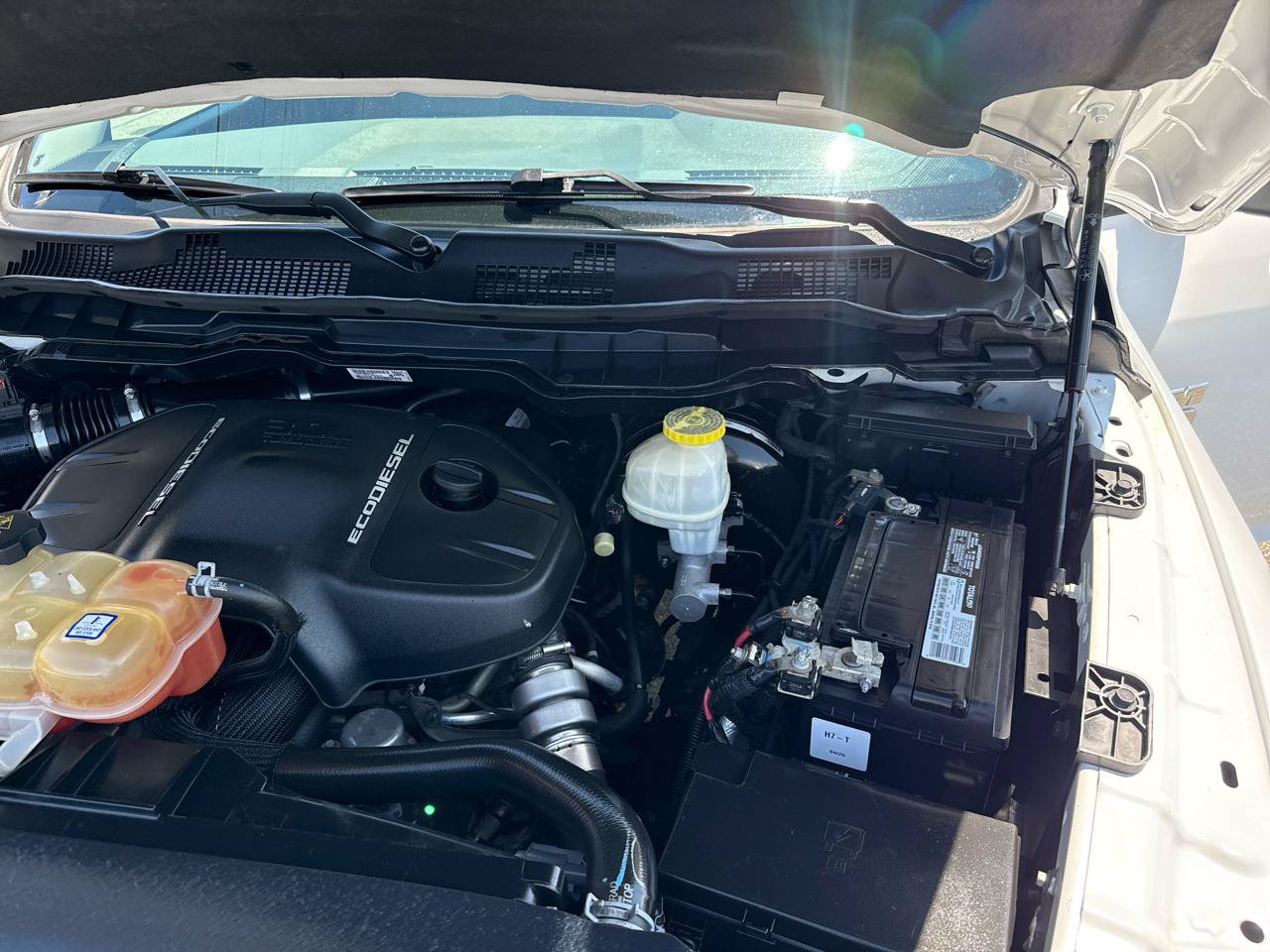Used 2018 RAM 1500 Tradesman w/ Chrome Appearance Group AWD/4WD image 12