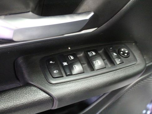 Used 2021 RAM 1500 Big Horn AWD/4WD image 18