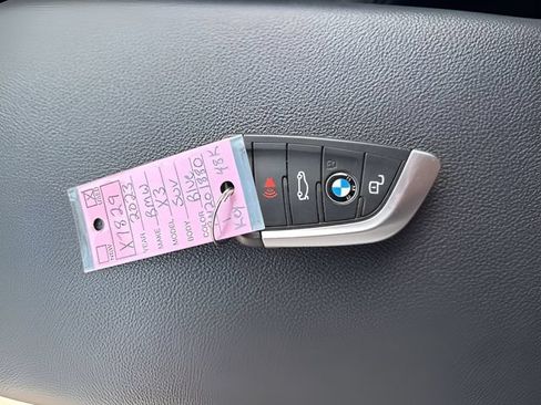 Used 2023 BMW X3 xDrive30i w/ Premium Package w/ZPA AWD/4WD image 21