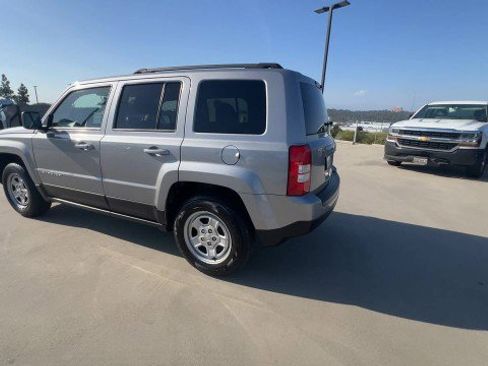 Used 2015 Jeep Patriot Sport w/ Power Value Group image 6