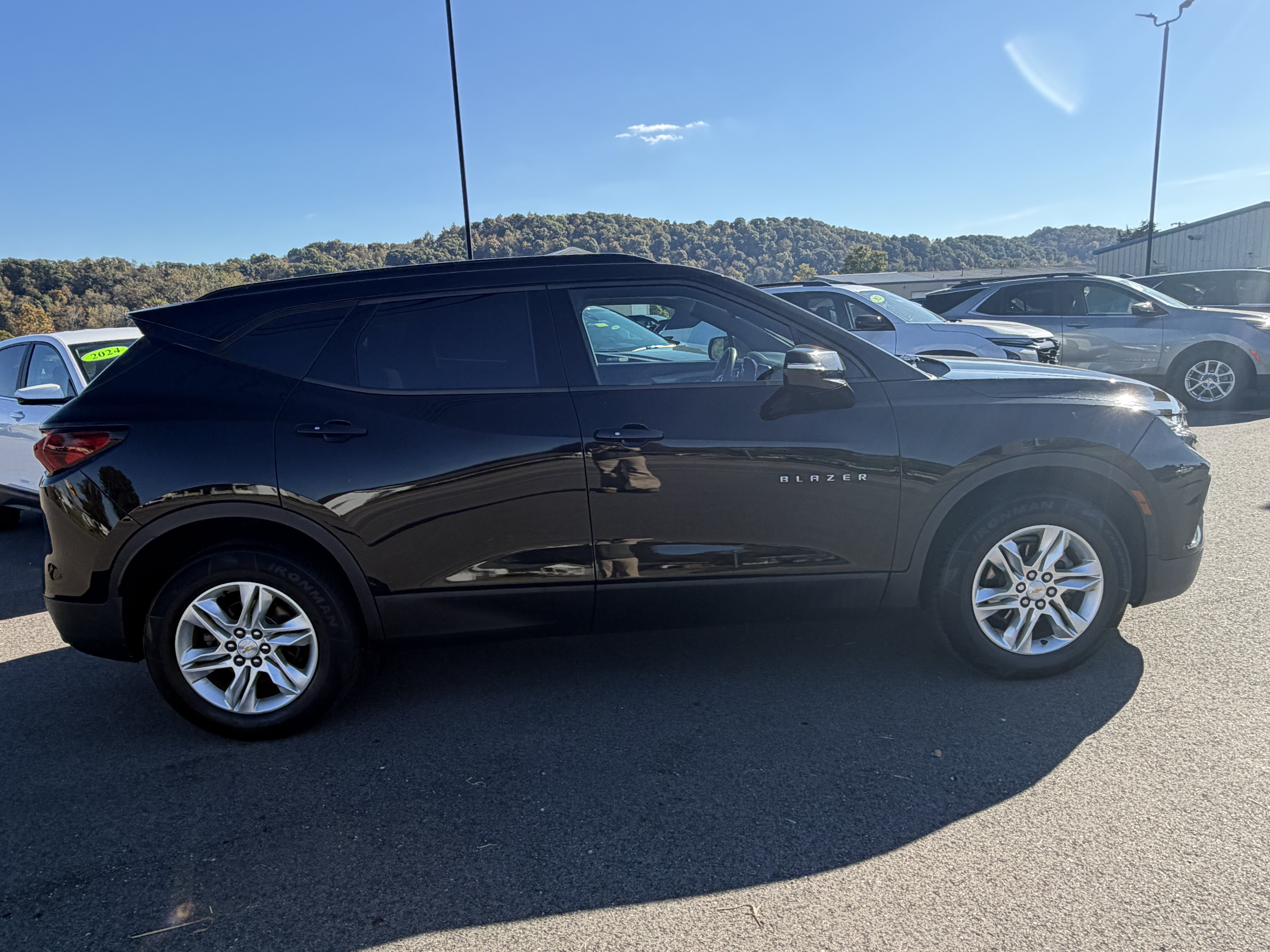 Used 2021 Chevrolet Blazer LT FWD image 5