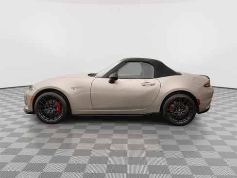 Used 2023 MAZDA MX-5 Miata Club w/ Brembo/BBS Recaro Package image 15
