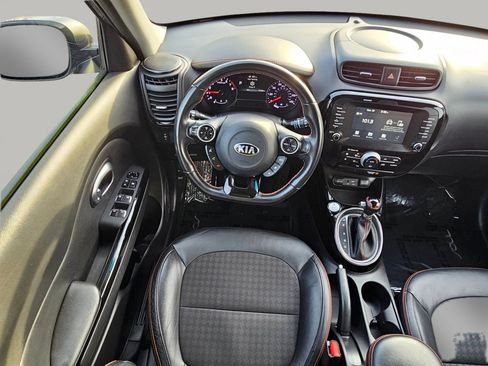 Used 2019 Kia Soul ! image 3