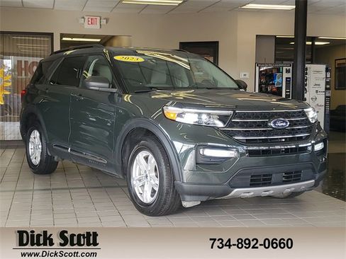 Used 2023 Ford Explorer XLT w/ Equipment Group 202A image 1