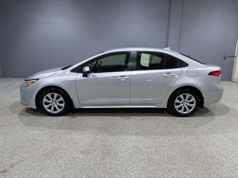 Used 2023 Toyota Corolla LE image 5