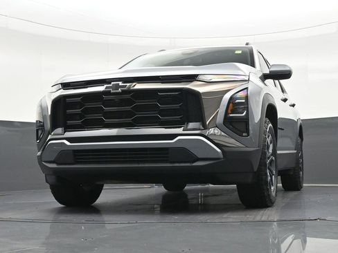 Used 2026 Chevrolet Equinox ACTIV FWD image 35