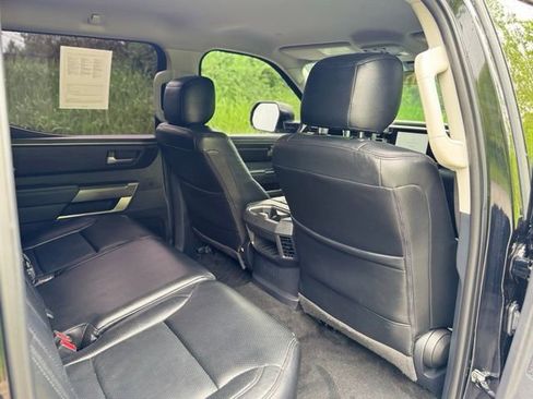 Used 2022 Toyota Tundra SR5 w/ SR5 Convenience Package AWD/4WD image 16