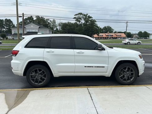Used 2021 Jeep Grand Cherokee Limited w/ Quick Order Package 2GK 80th AWD/4WD image 4