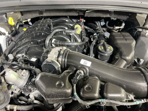 Used 2023 Jeep Grand Cherokee L Limited AWD/4WD image 31