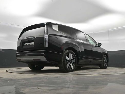 New 2026 Hyundai Ioniq 9 SEL image 36