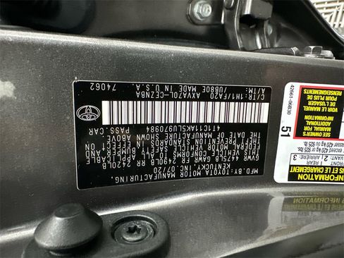 Used 2020 Toyota Camry LE image 31