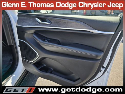 Used 2022 Jeep Grand Cherokee Limited 4xe w/ Luxury Tech Group II AWD/4WD image 37