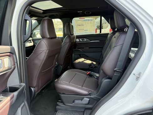New 2026 Ford Explorer Platinum RWD image 13