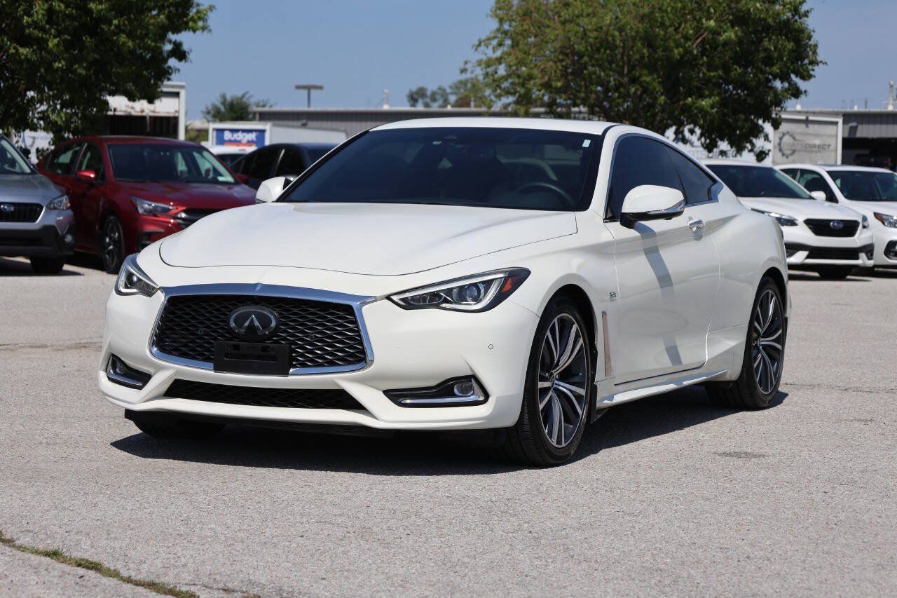 Used 2020 INFINITI Q60 3.0t Luxe w/ Essential Package AWD/4WD image 6