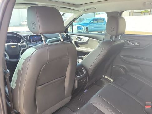 Used 2020 Chevrolet Blazer LT w/ Sound & Technology Package FWD image 10