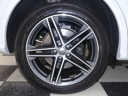 Used 2020 Audi SQ5 Premium Plus image 34