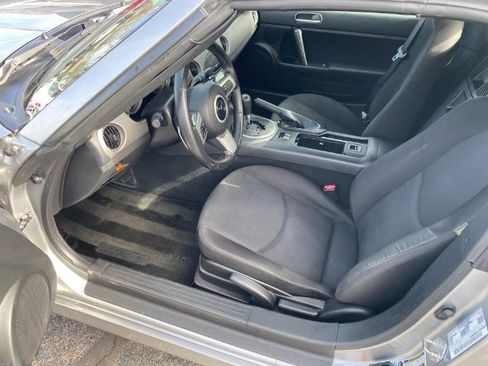 Used 2011 MAZDA MX-5 Miata Sport image 15